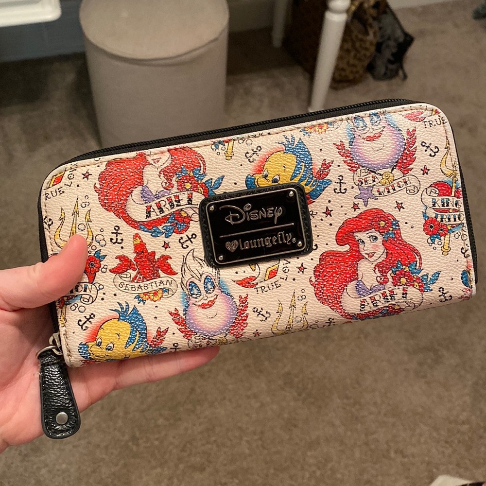 LOUNGEFLY Disney Wallet